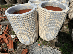 Chậu cao trắng caro - Ảnh 3